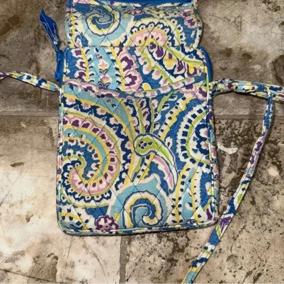 Women’s Vera Bradley Mini Hipster Capri Blue Retired Crossbody Wallet Mini Purse - Picture 11 of 13